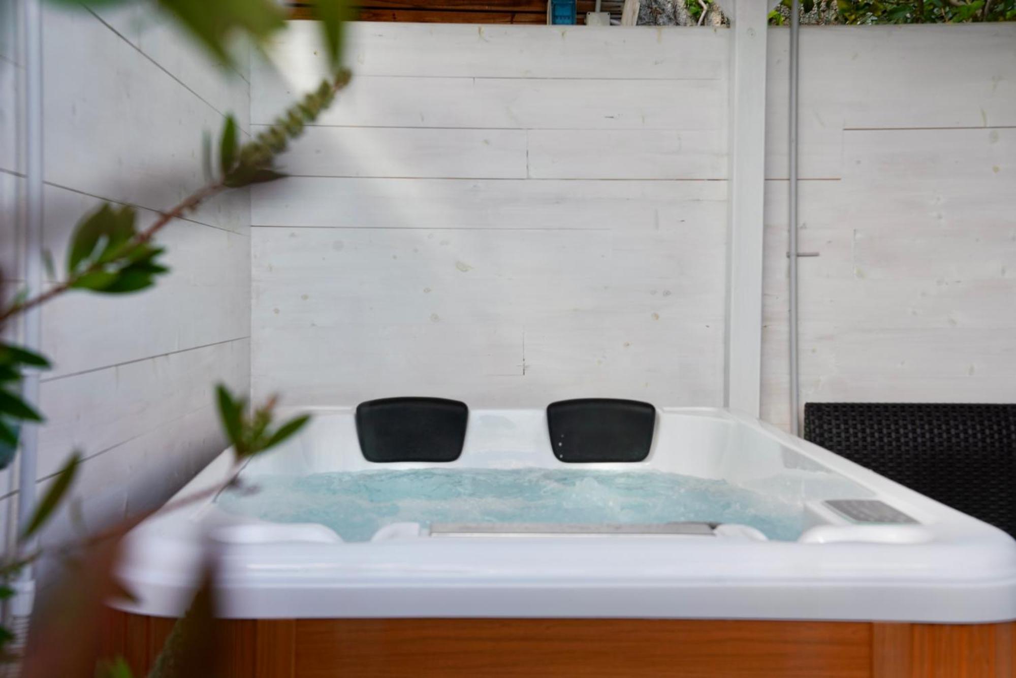 Starsbox Jacuzzi Privata E Piscina Vista Mare Hotel เชลเล ลีกูเร ภายนอก รูปภาพ