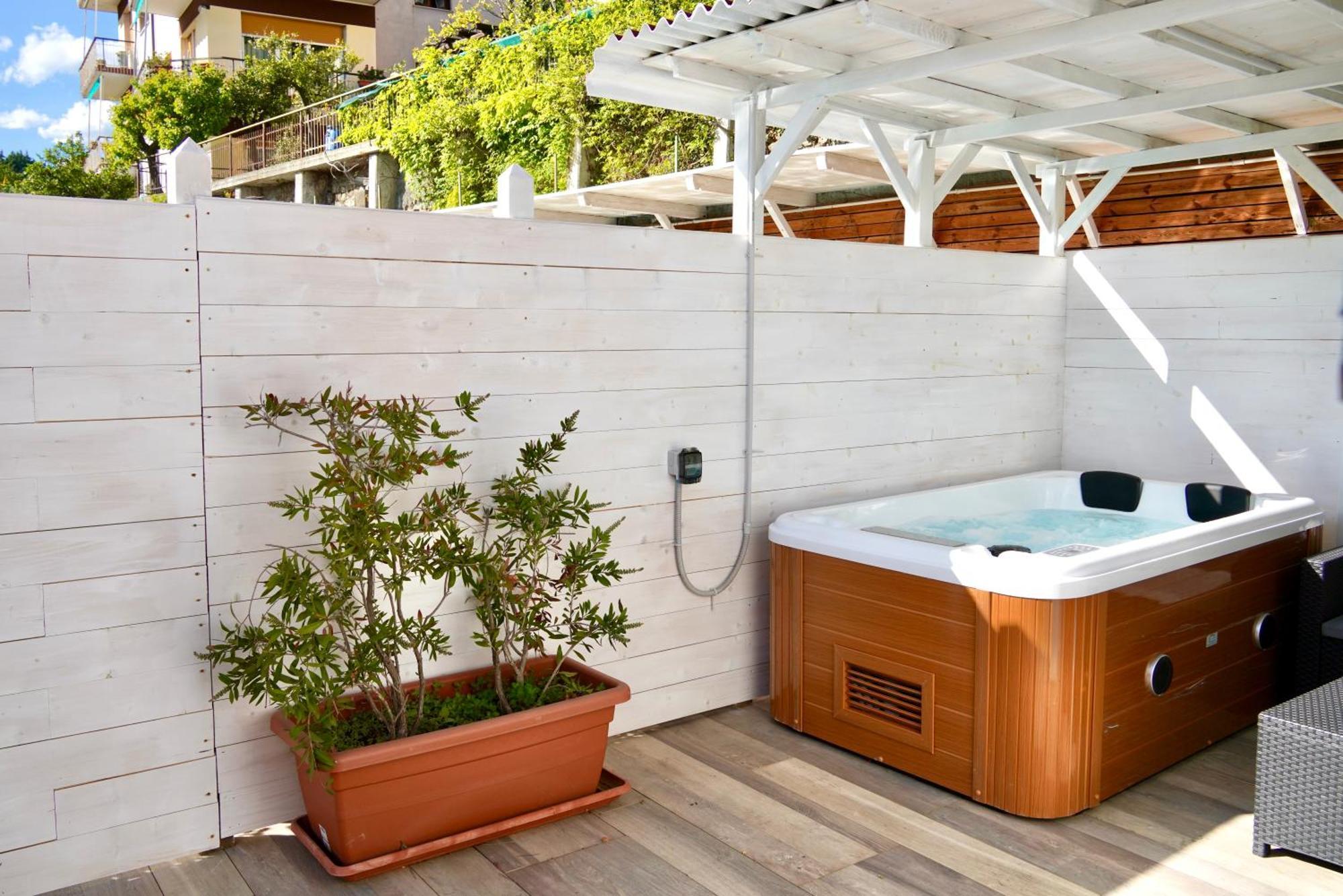 Starsbox Jacuzzi Privata E Piscina Vista Mare Hotel เชลเล ลีกูเร ภายนอก รูปภาพ